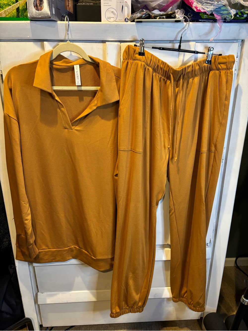 Dear Scarlett Two-Piece Relaxed Pullover & Drawstring Track Pants - chestnut